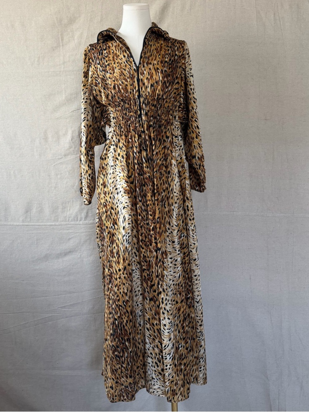 Vintage Long Sleeve Leopard Print Maxi Dress in Brown and Black
